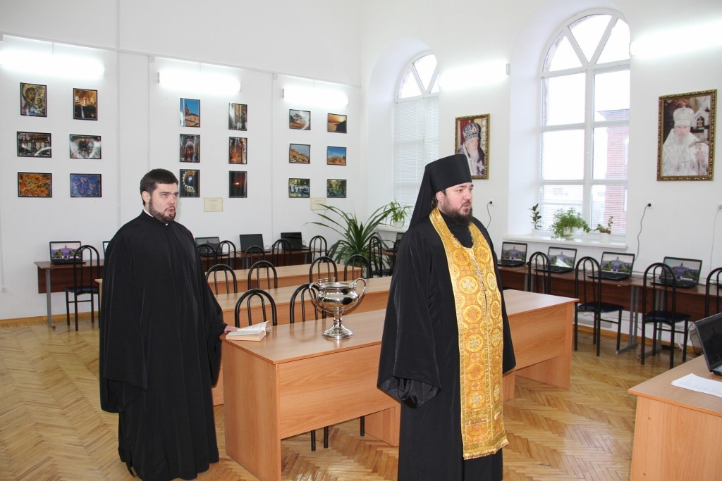 1 февраля 2013  в Оренбургской Духовной Семинарии состоялось открытие обновленного Интернет-класса.