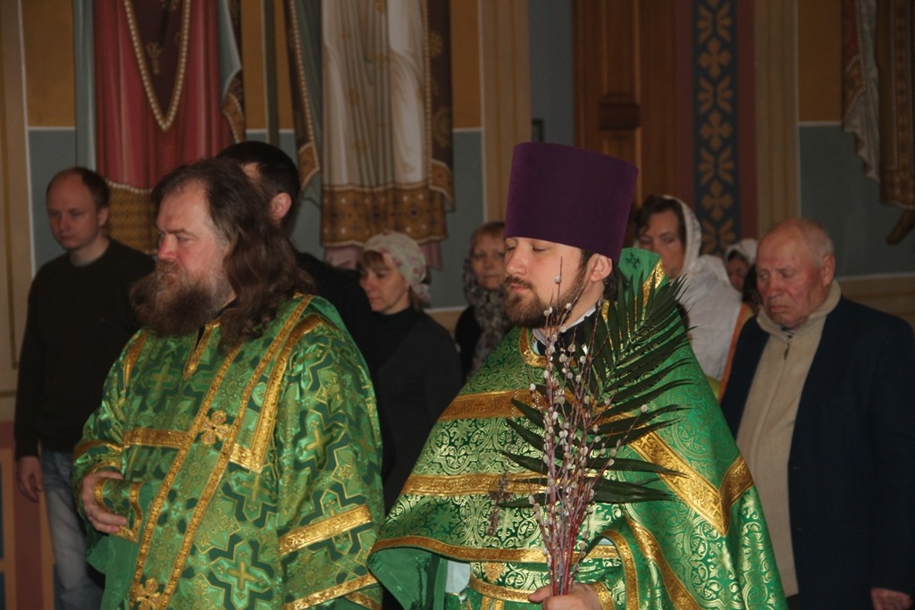 В Оренбургской духовной семинарии прошли праздничные богослужения Входа Господня в Иерусалим.