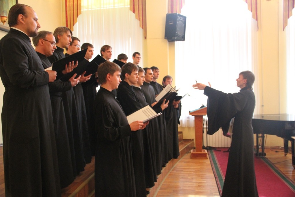Хор Оренбургской духовной семинарии принял участие в межрегиональном хоровом конкурсе «Благовест»