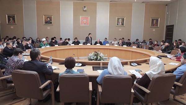 Оренбургская духовная семинария приняла участие в круглом столе «Диалог культур Оренбуржья»