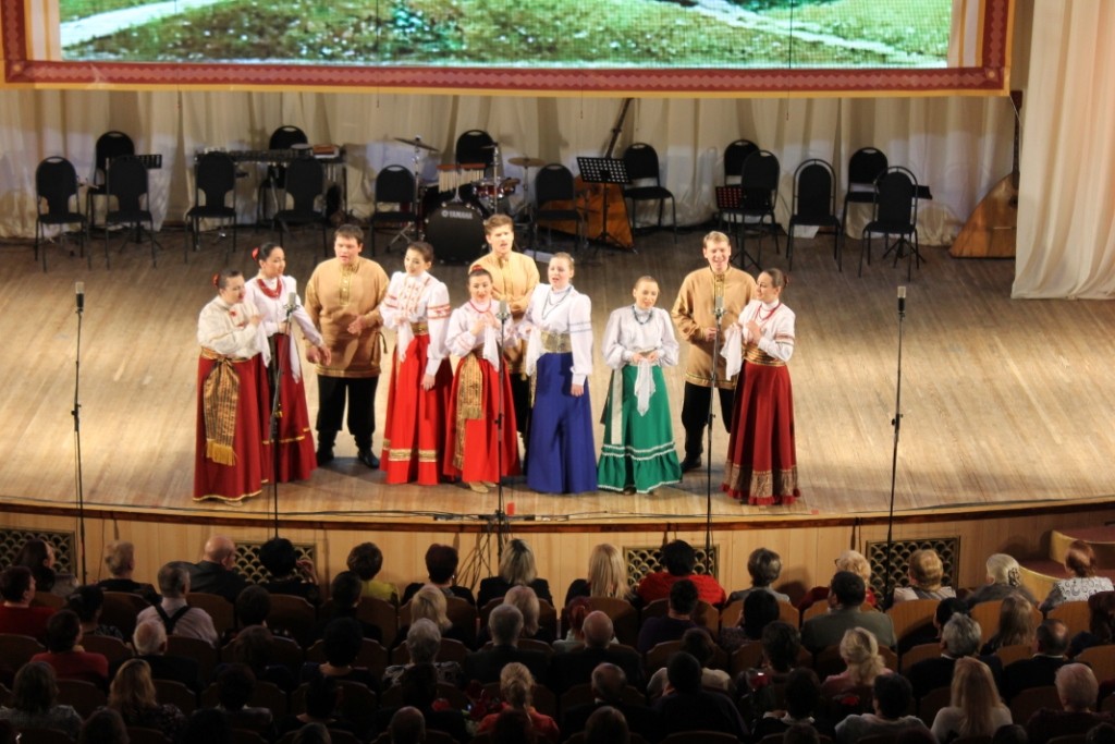 Студенты Оренбургской духовной семинарии посетили концерт Оренбургского государственного русского народного хора