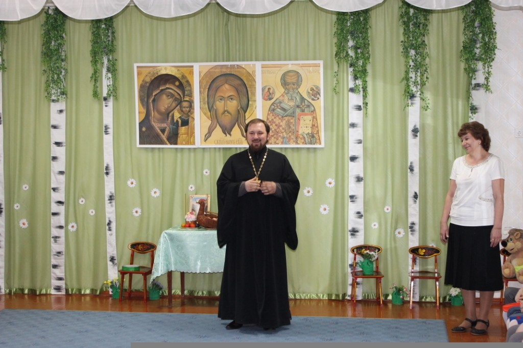 Проректор семинарии посетил православный детский сад