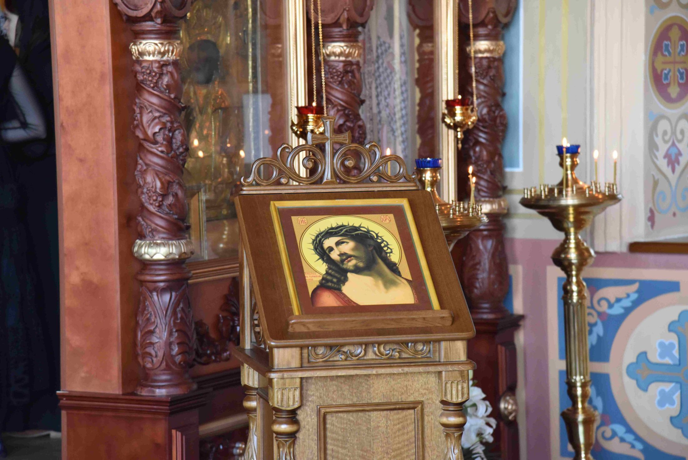 Митрополит Вениамин совершил  Литургию Преждеосвященных Даров в домовом храме семинарии