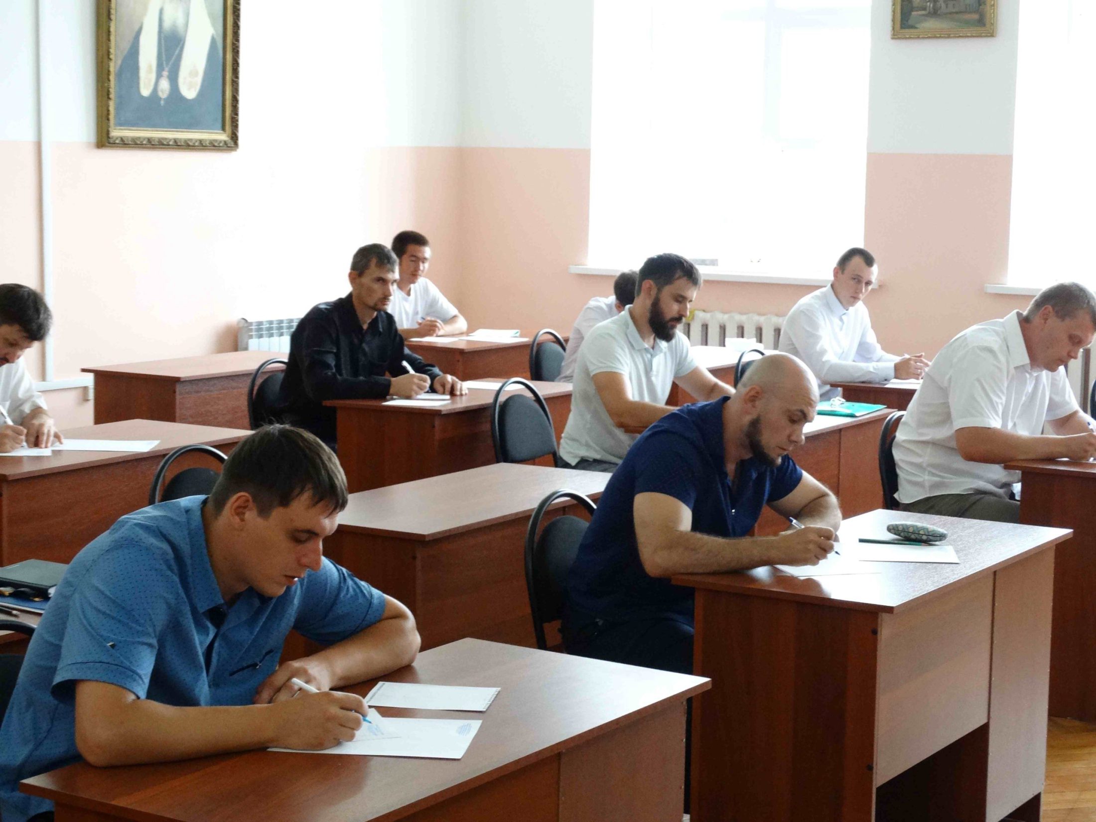 В Оренбургской духовной семинарии начались вступительные экзамены