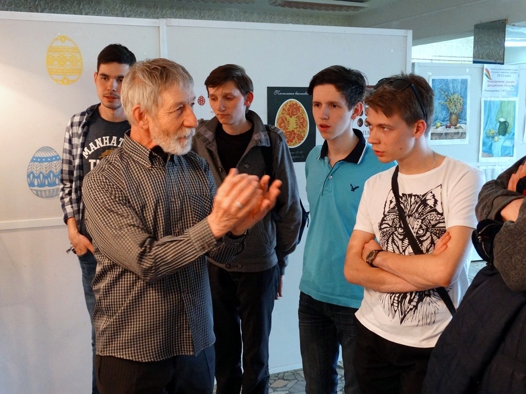 Студенты семинарии посетили пасхальную выставку Г.А. Найданова