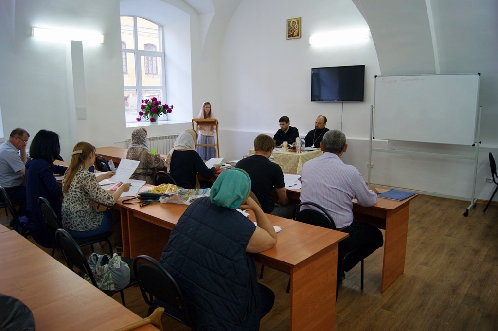 Слушатели Центра дополнительного образования Оренбургской духовной семинарии защитили выпускные квалификационные работы