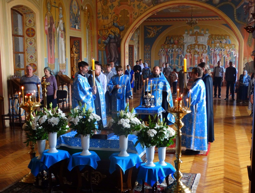 Оренбургская духовная семинария молитвенно отметила двунадесятый праздник Успения Пресвятой Богородицы