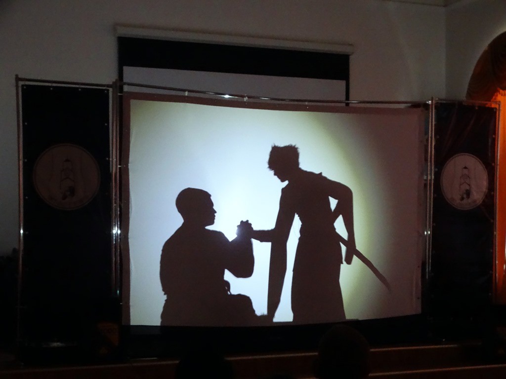 В Оренбургской духовной семинарии состоялся показ пьесы «Чаша земная» Оренбургского мобильного театра теней «Лица во времени»