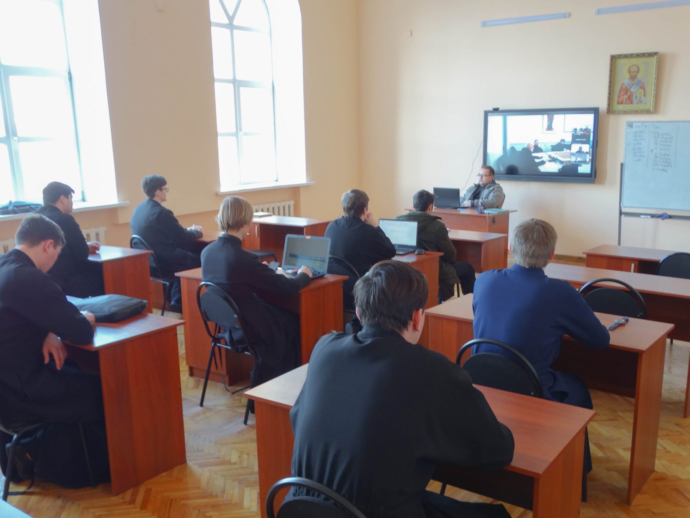 Студенты ОренДС приняли участие в лекции Студенческого литургического общества СПбДА
