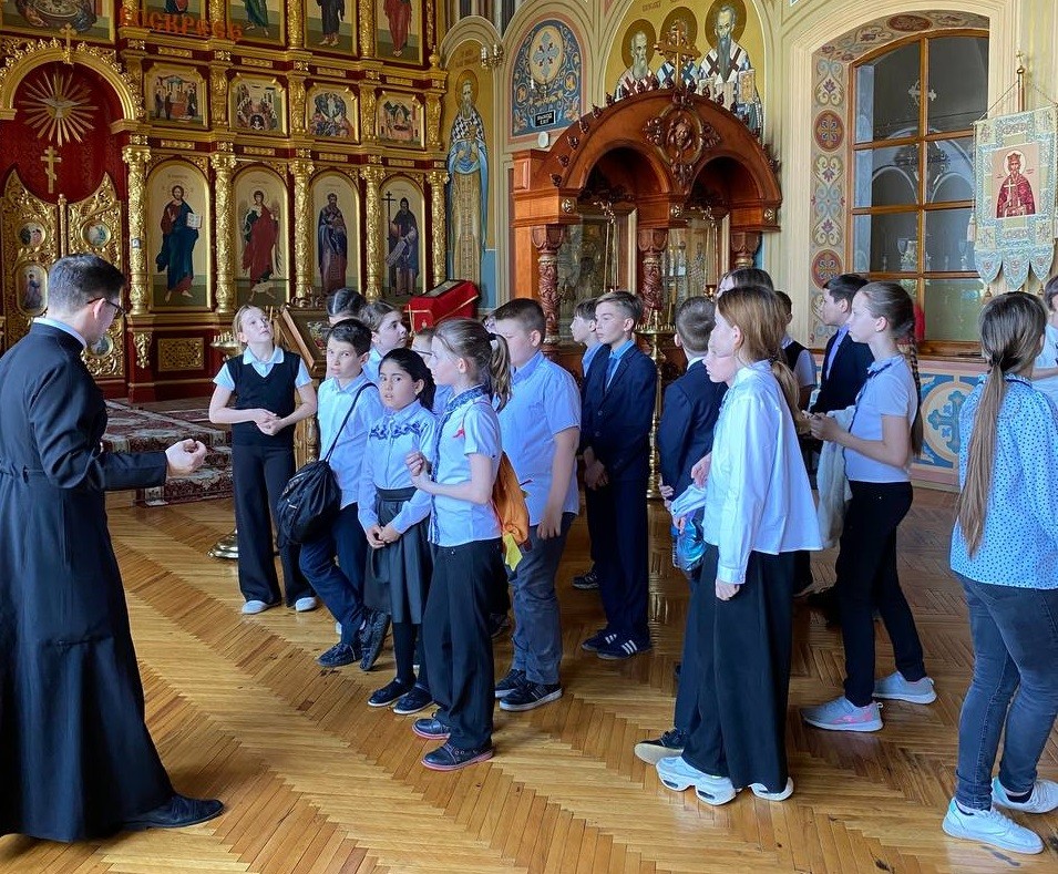 Экскурсии в  Оренбургской духовной семинарии продолжаются