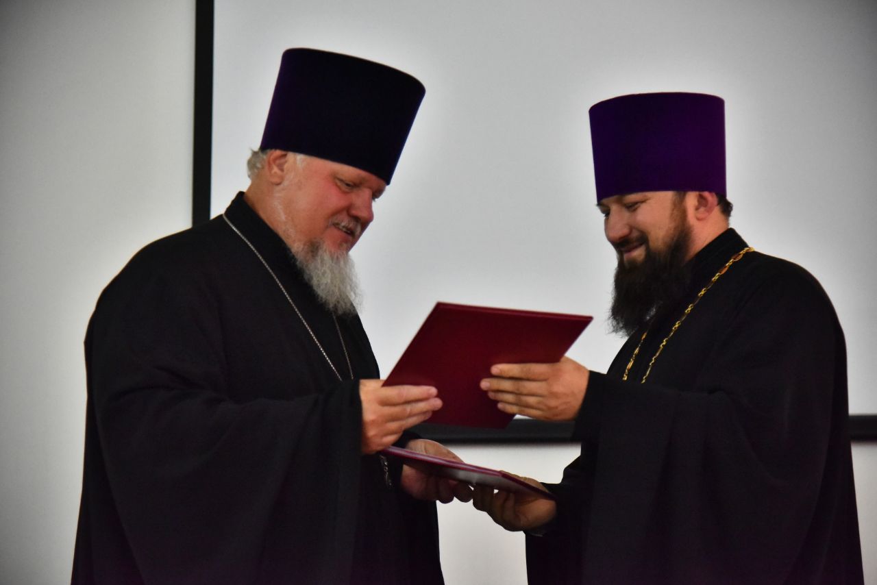 Руководители Оренбургской и Казанской духовных семинарий подписали договор о сотрудничестве