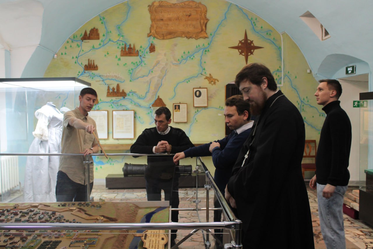 Студенты ОренДС посетили музей истории Оренбурга