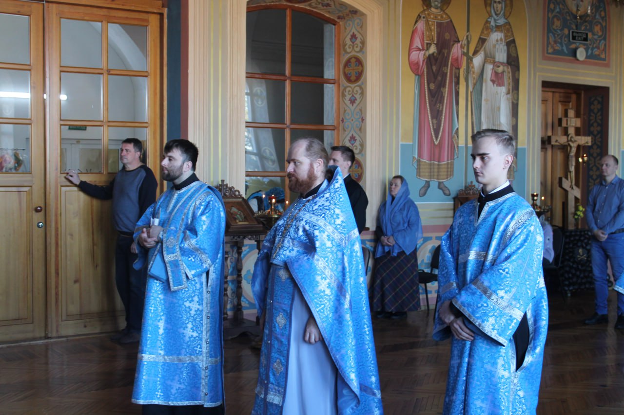 В день Казанской иконы Пресвятой Богородицы в ОренДС прошли праздничные богослужения