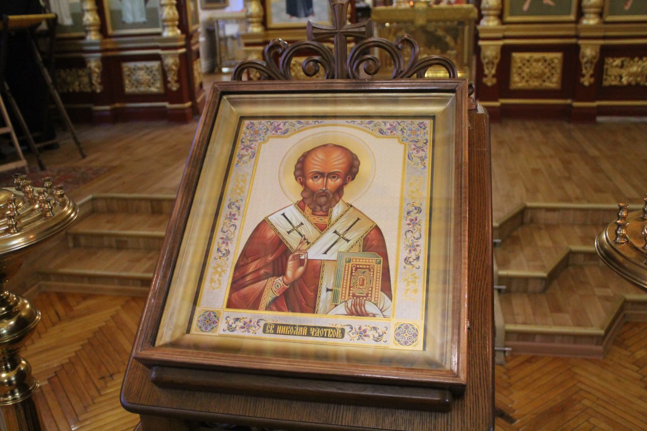 В день памяти святителя Николая, архиепископа Мир Ликийских, чудотворца, в ОренДС были совершены богослужения