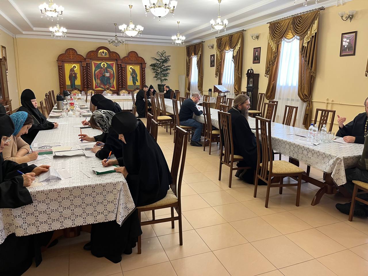 Для монашествующих Бузулукской епархии состоялся зачет по Новому Завету
