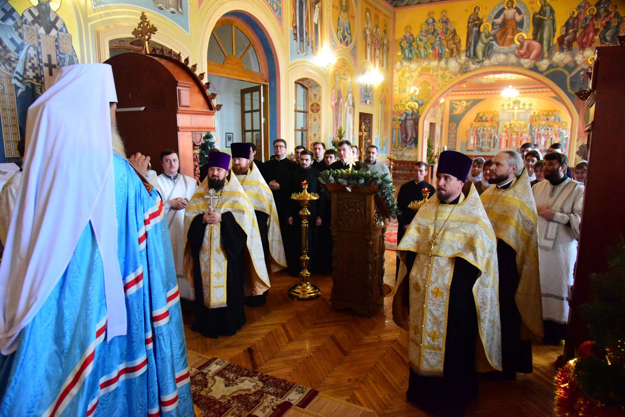 Архиерейское богослужение в понедельник Страстной седмицы - Оренбургская Духовна