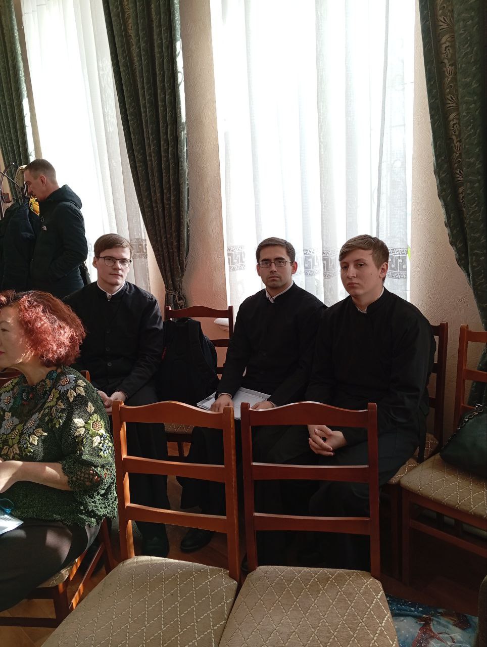 Студенты ОренДС приняли участие в литературной гостиной в Доме писателей