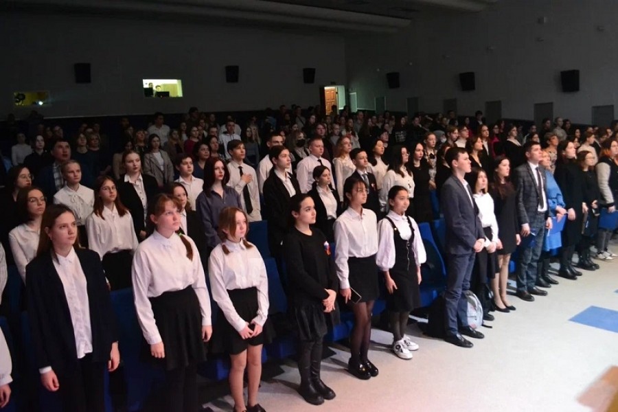 Студенты ОренДС приняли участие в конкурсе чтецов, посвящённом Дню защитников Отечества