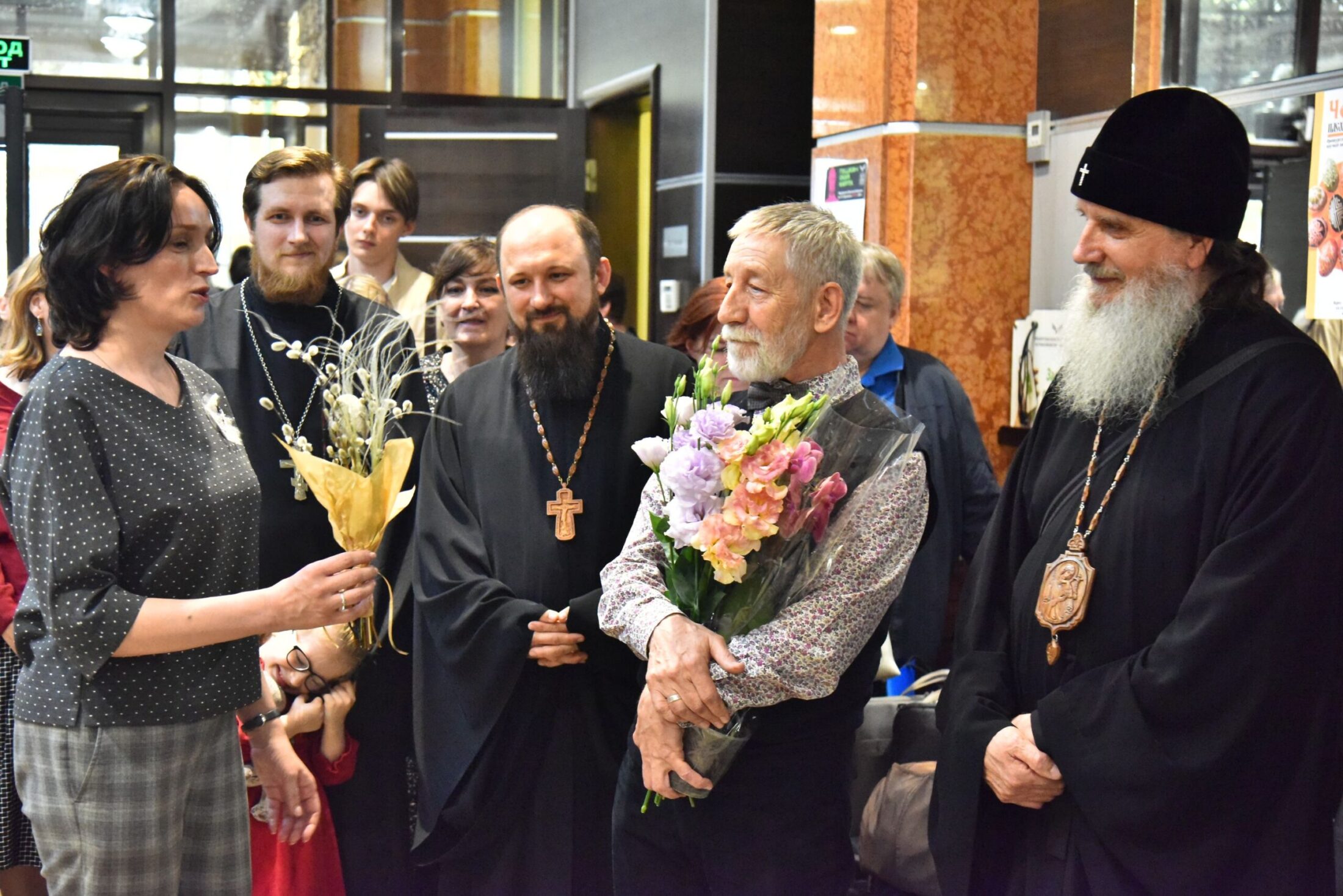 Представители Оренбургской духовной семинарии приняли участие в открытии пасхальной экспозиции «Чехия. Мир пасхального декора»